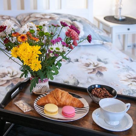 Apartament Moments Stare Miasto Style And Comfort Netflix Krakow Bagian luar foto