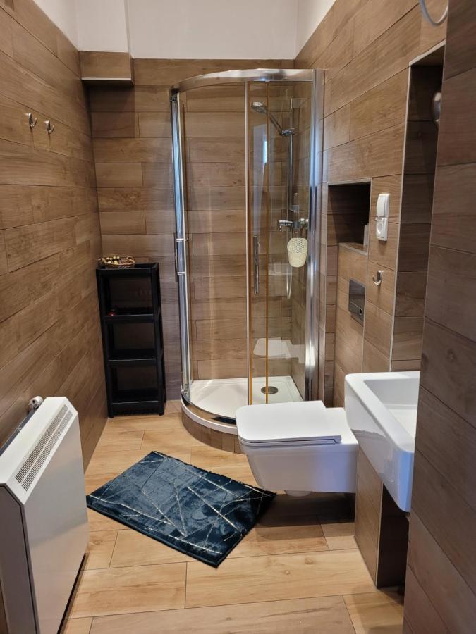 Apartament Moments Stare Miasto Style And Comfort Netflix Krakow Bagian luar foto