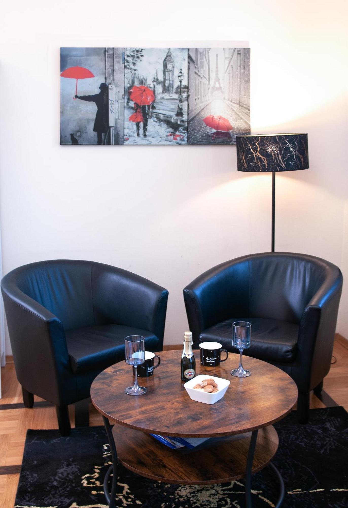 Apartament Moments Stare Miasto Style And Comfort Netflix Krakow Bagian luar foto